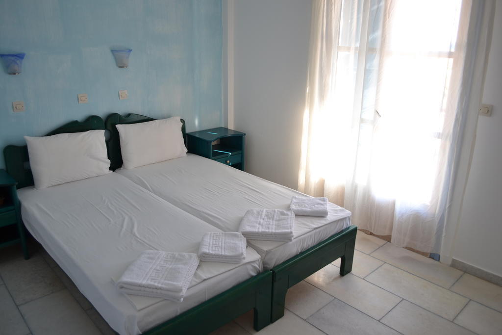 Venus Rooms Manganari Quarto foto