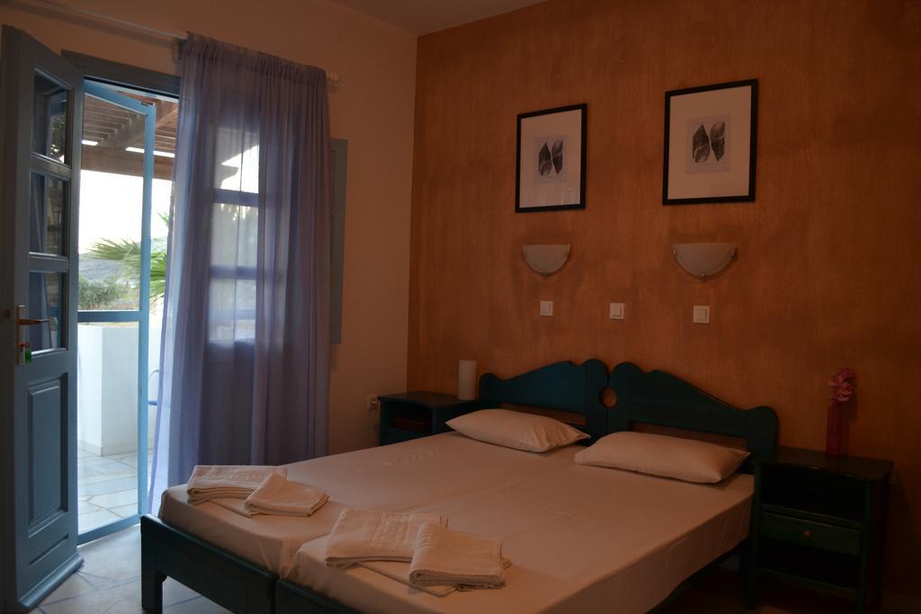 Venus Rooms Manganari Quarto foto