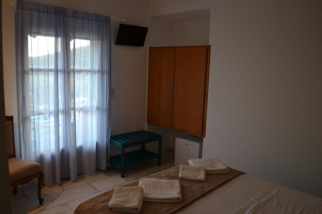 Venus Rooms Manganari Quarto foto